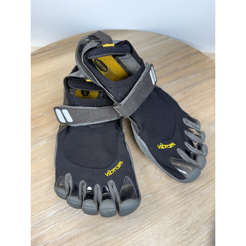 Vibram Men 42 Barefoot Shoes TrekSport Black Grey M4485 Trail Running Gym Hiking